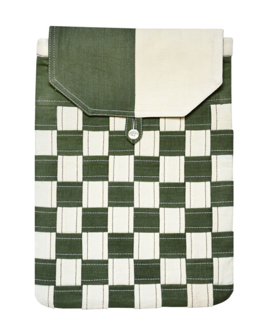 had_crafted_eco_deim_laptop_sleeve_chessbaord_pattern_green